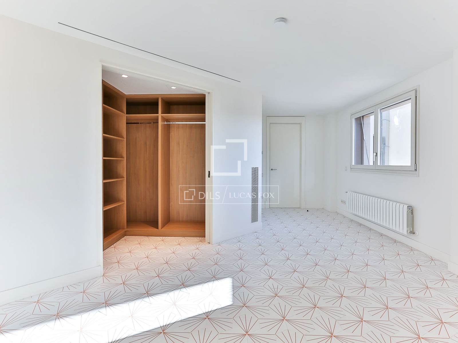 Appartamento a Barcelona, Spagna 3 camere da letto, 178 mq. N° 150925