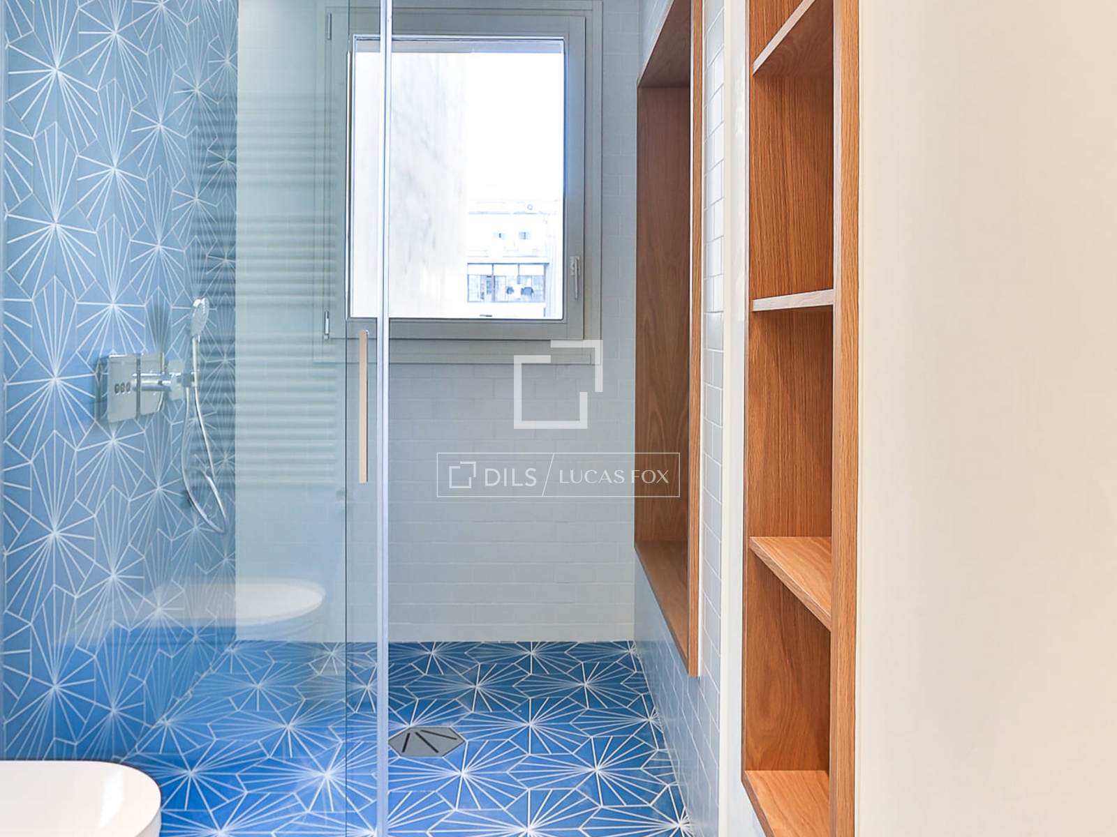 Apartamento en Barcelona, España 2 dormitorios, 151 m2 No. 150924