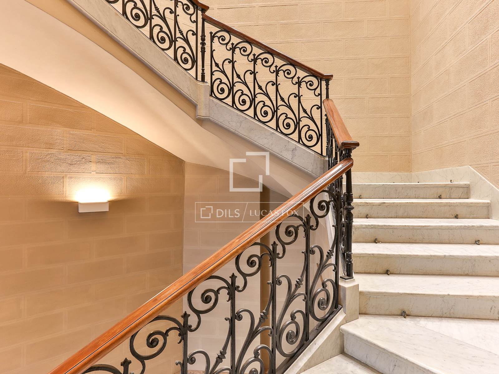 Apartamento en Barcelona, España 2 dormitorios, 151 m2 No. 150924