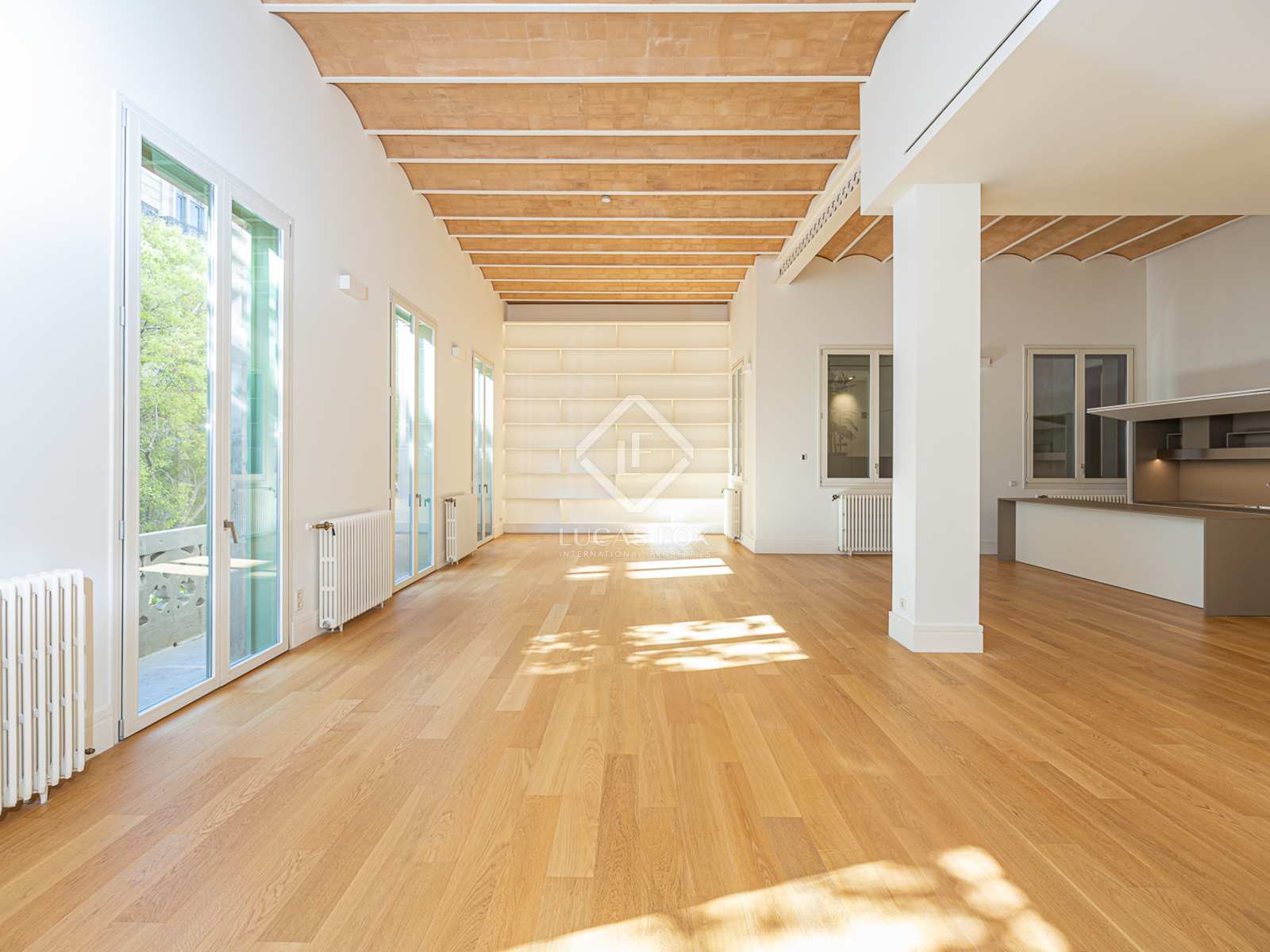 Apartamento en Barcelona, España 2 dormitorios, 151 m2 No. 150924