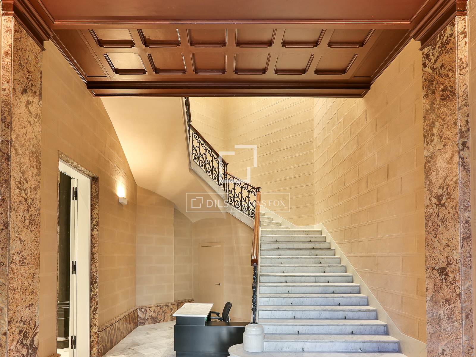 Apartamento en Barcelona, España 2 dormitorios, 151 m2 No. 150924