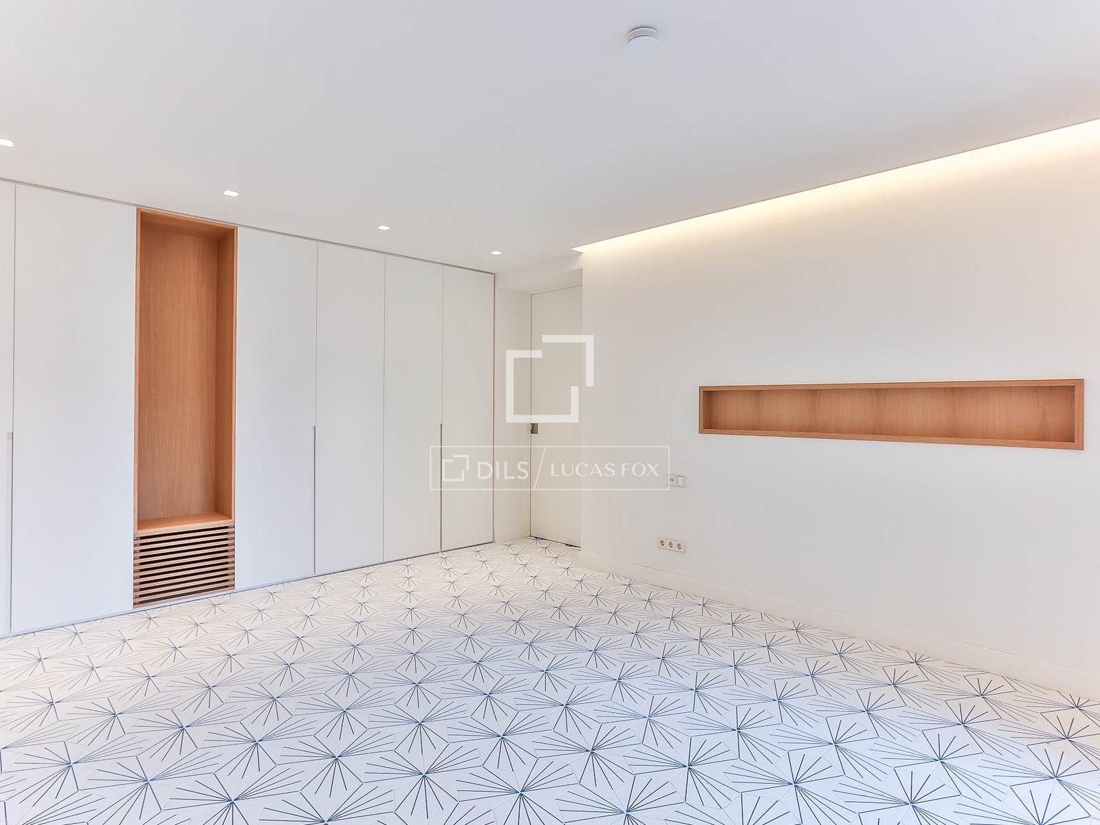 Apartamento en Barcelona, España 2 dormitorios, 151 m2 No. 150924