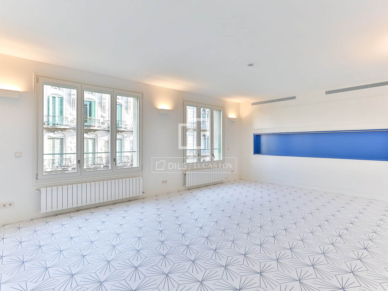 Apartamento en Barcelona, España 2 dormitorios, 151 m2 No. 150924