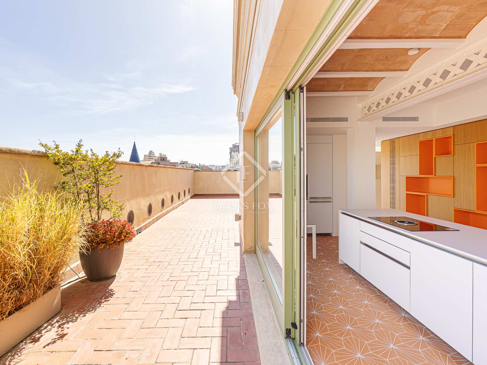 Apartamento en Barcelona, España 2 dormitorios, 151 m2 No. 150924