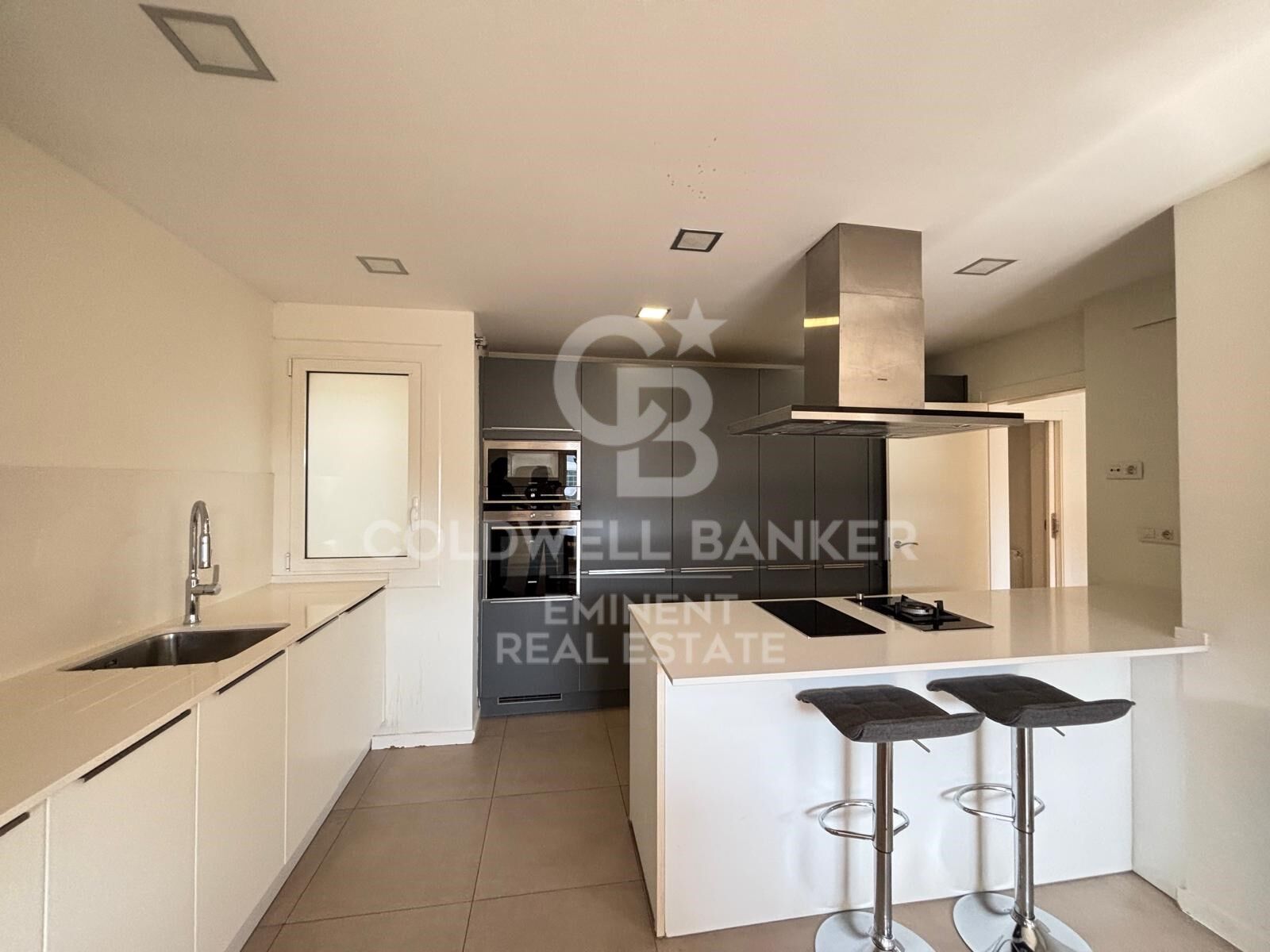 Wohnung in Barcelona, Spanien 3 Schlafzimmer, 133 m2 Nr. 179090