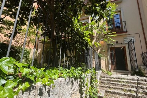 Office in Valladolid, Spain 7 bedrooms, 174 sq.m. No. 152338