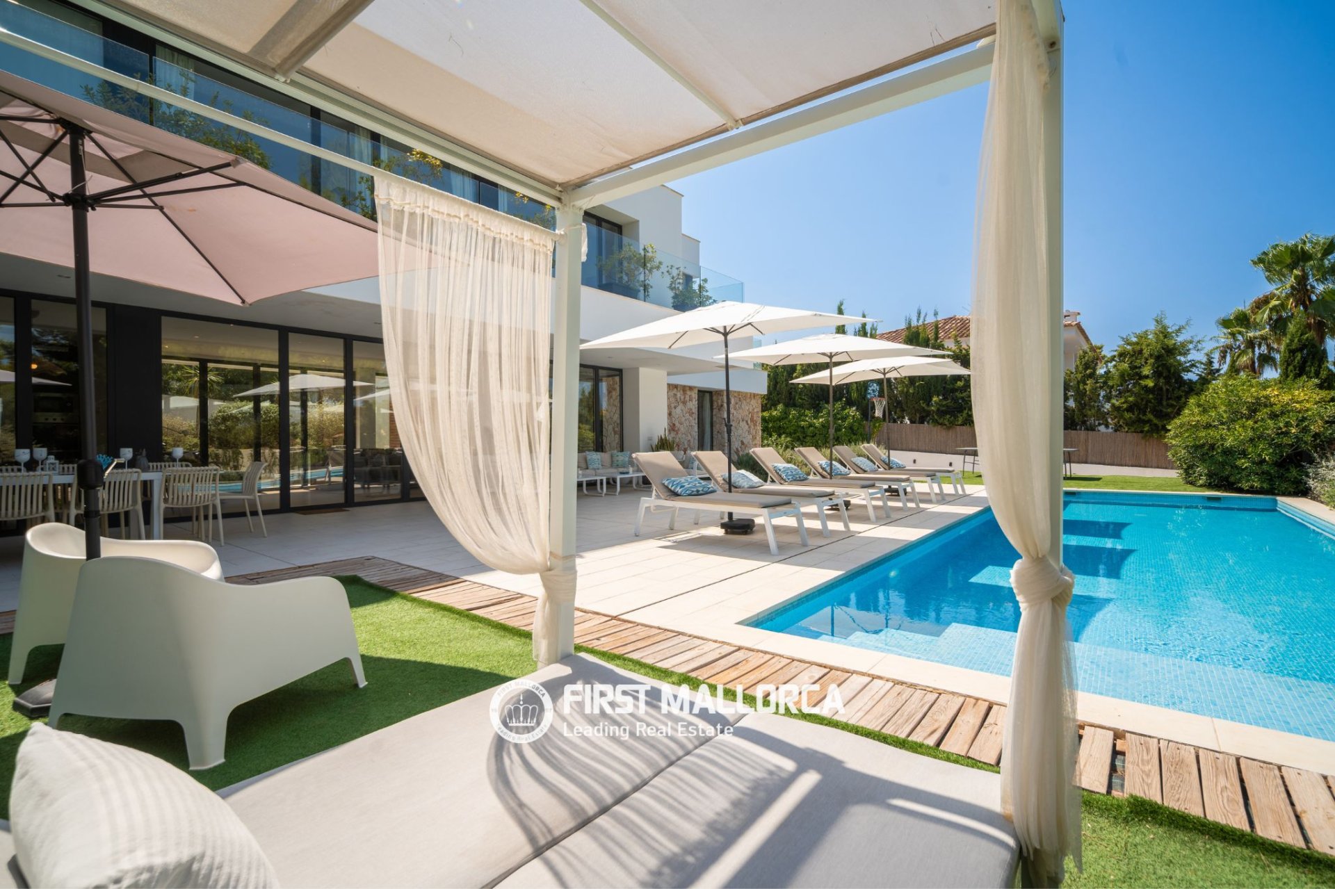 Huvila Santa Ponsa, Mallorca, Espanja 6 makuuhuonetta, 370 m2 No. 194867