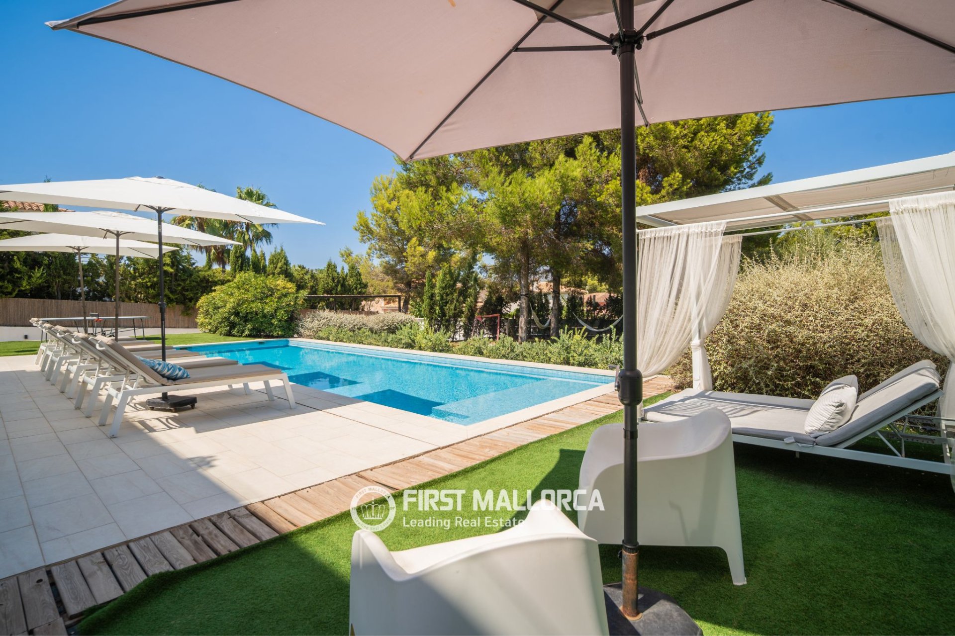 Huvila Santa Ponsa, Mallorca, Espanja 6 makuuhuonetta, 370 m2 No. 194867
