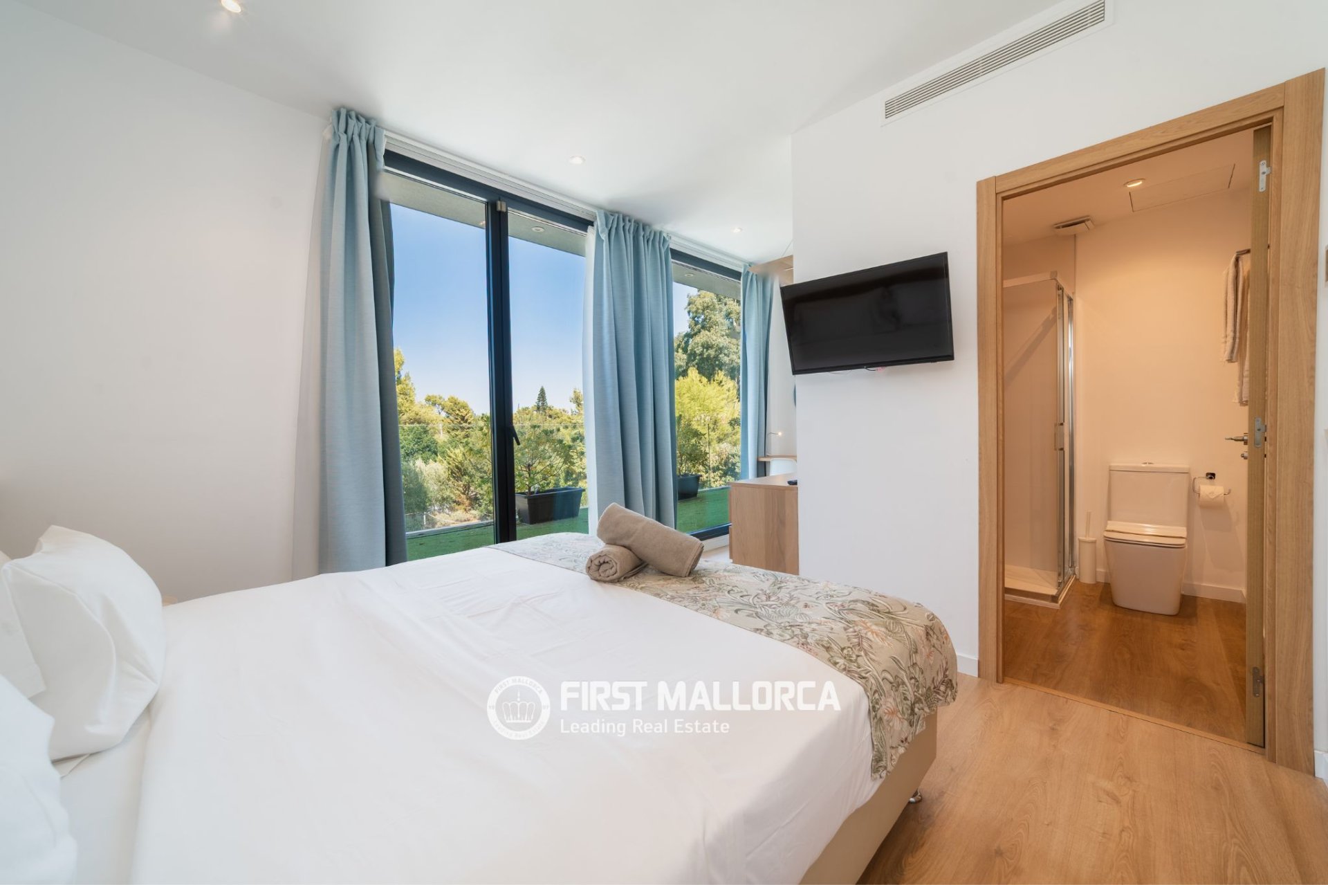 Huvila Santa Ponsa, Mallorca, Espanja 6 makuuhuonetta, 370 m2 No. 194867