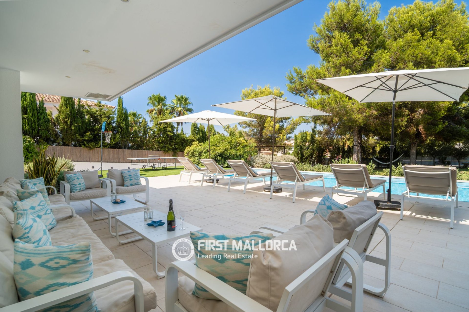 Huvila Santa Ponsa, Mallorca, Espanja 6 makuuhuonetta, 370 m2 No. 194867