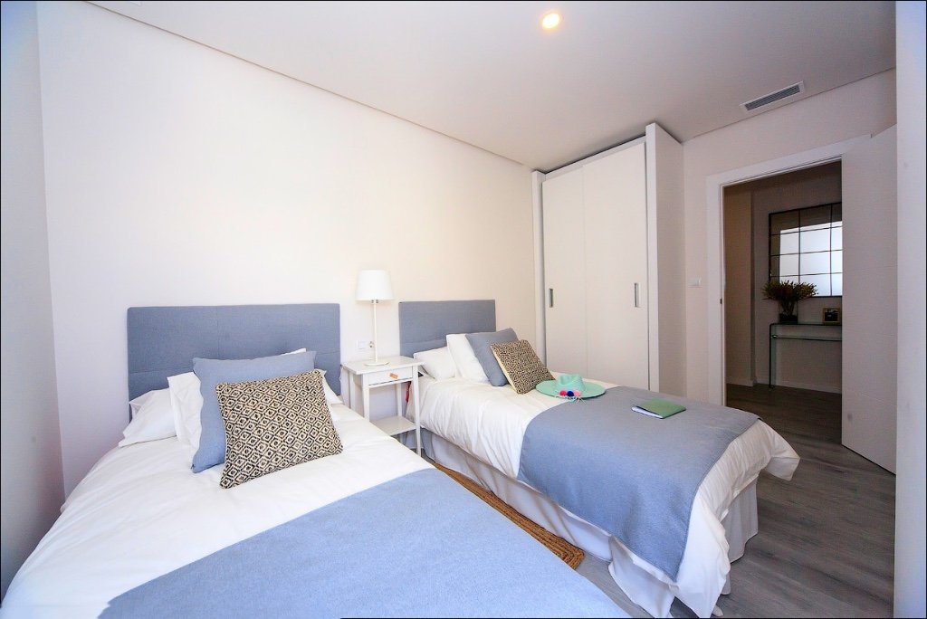 Apartment in Villamartin, Alicante, Spain 2 bedrooms, 75 sq.m. No. 144692