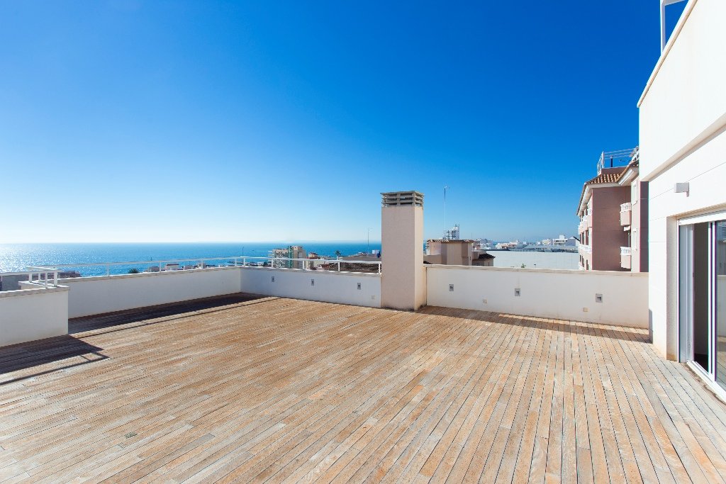 Apartamento en Santa Pola, Alicante, España 2 dormitorios, 90 m2 No. 144693