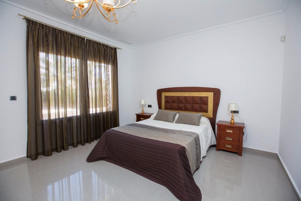 Villa in Cabo Roig, Alicante, Spanien 4 Schlafzimmer, 733 m2 Nr. 144695