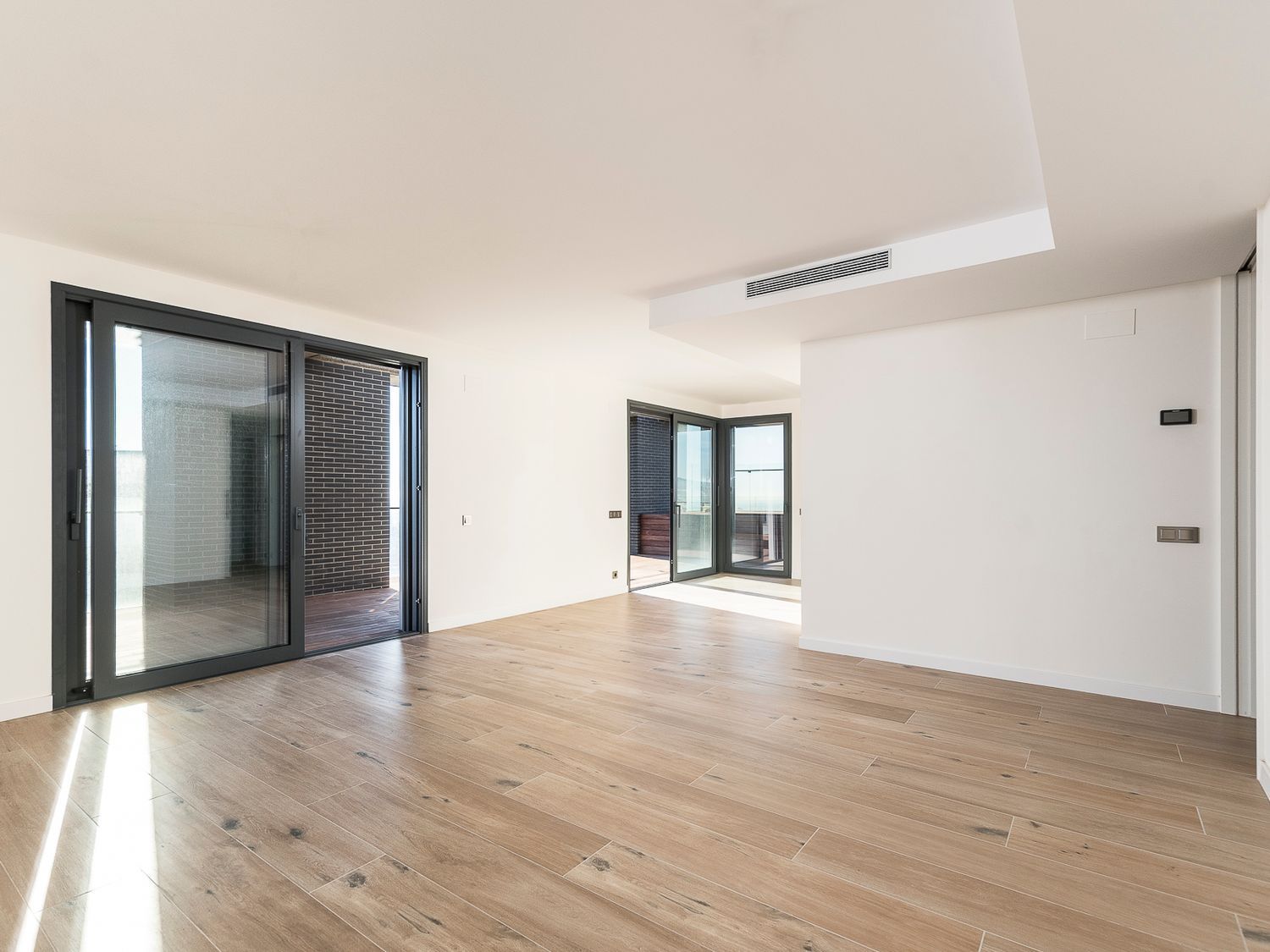 Dzīvoklis Esplugues de Llobregat, Barcelona, Spānijā 4 istabas, 162 m2 Nr. 194535