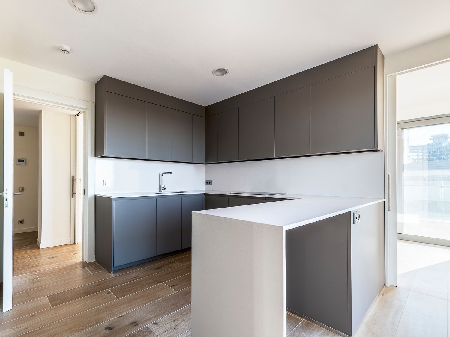 Dzīvoklis Esplugues de Llobregat, Barcelona, Spānijā 4 istabas, 162 m2 Nr. 194535