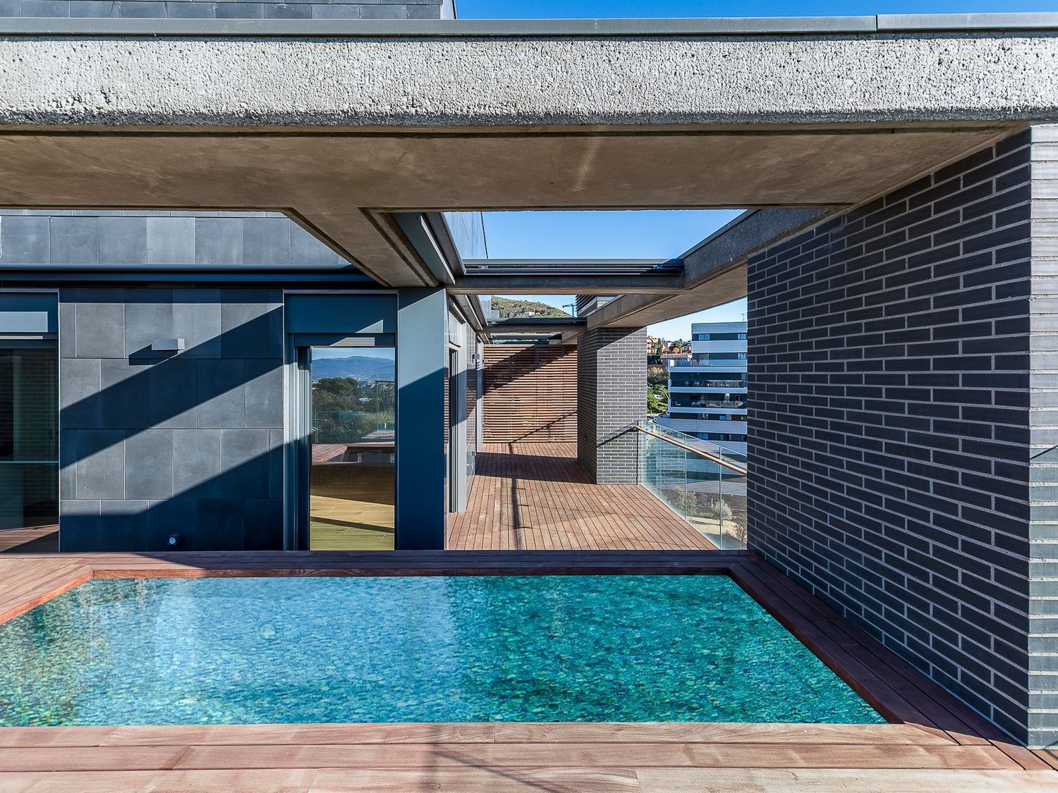 Dzīvoklis Esplugues de Llobregat, Barcelona, Spānijā 4 istabas, 162 m2 Nr. 194535