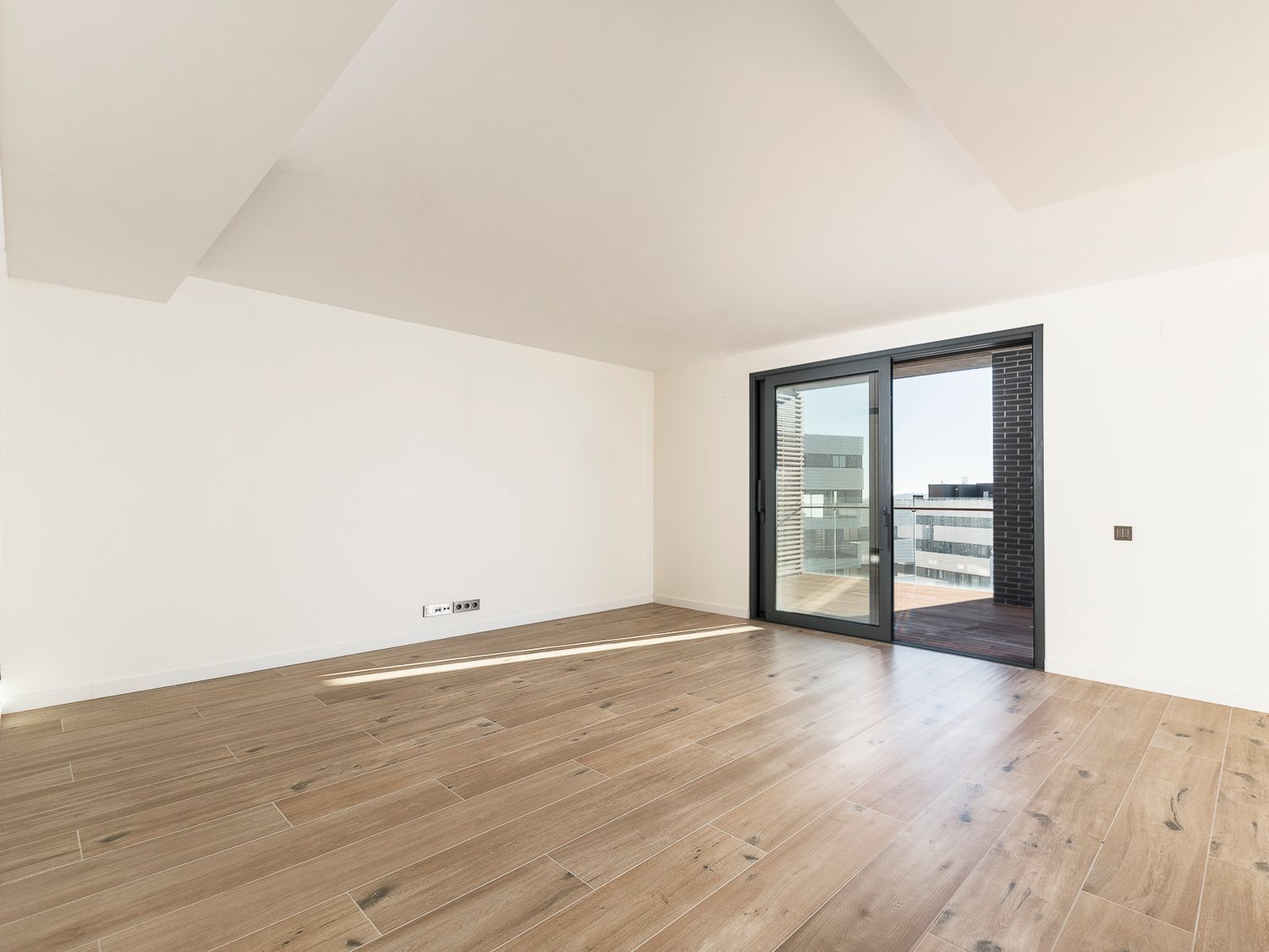 Dzīvoklis Esplugues de Llobregat, Barcelona, Spānijā 4 istabas, 162 m2 Nr. 194535