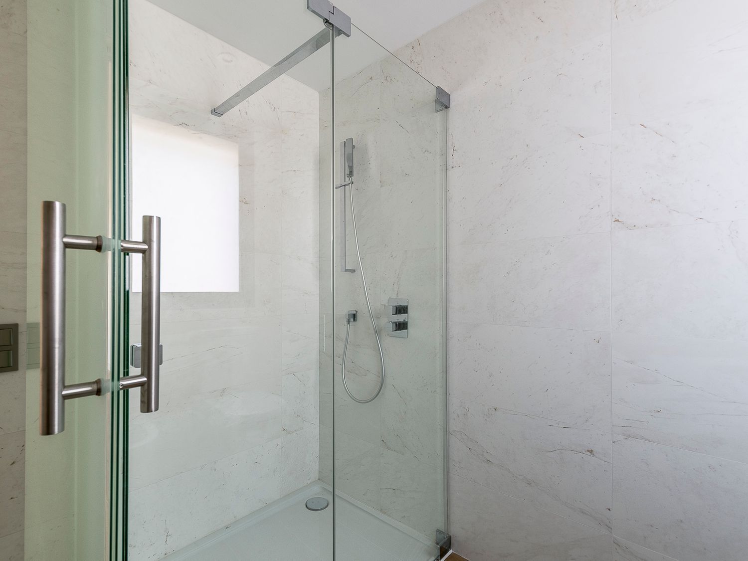 Dzīvoklis Esplugues de Llobregat, Barcelona, Spānijā 4 istabas, 162 m2 Nr. 194535