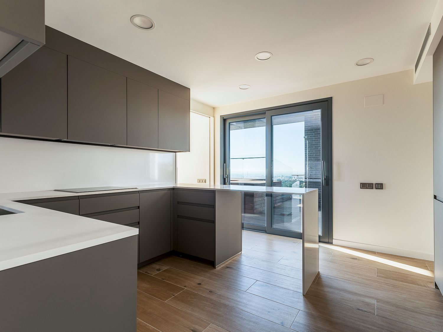 Dzīvoklis Esplugues de Llobregat, Barcelona, Spānijā 4 istabas, 162 m2 Nr. 194535
