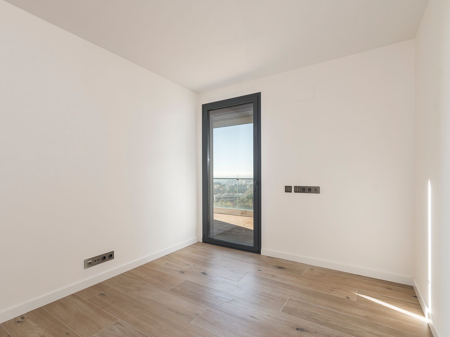 Dzīvoklis Esplugues de Llobregat, Barcelona, Spānijā 4 istabas, 162 m2 Nr. 194535