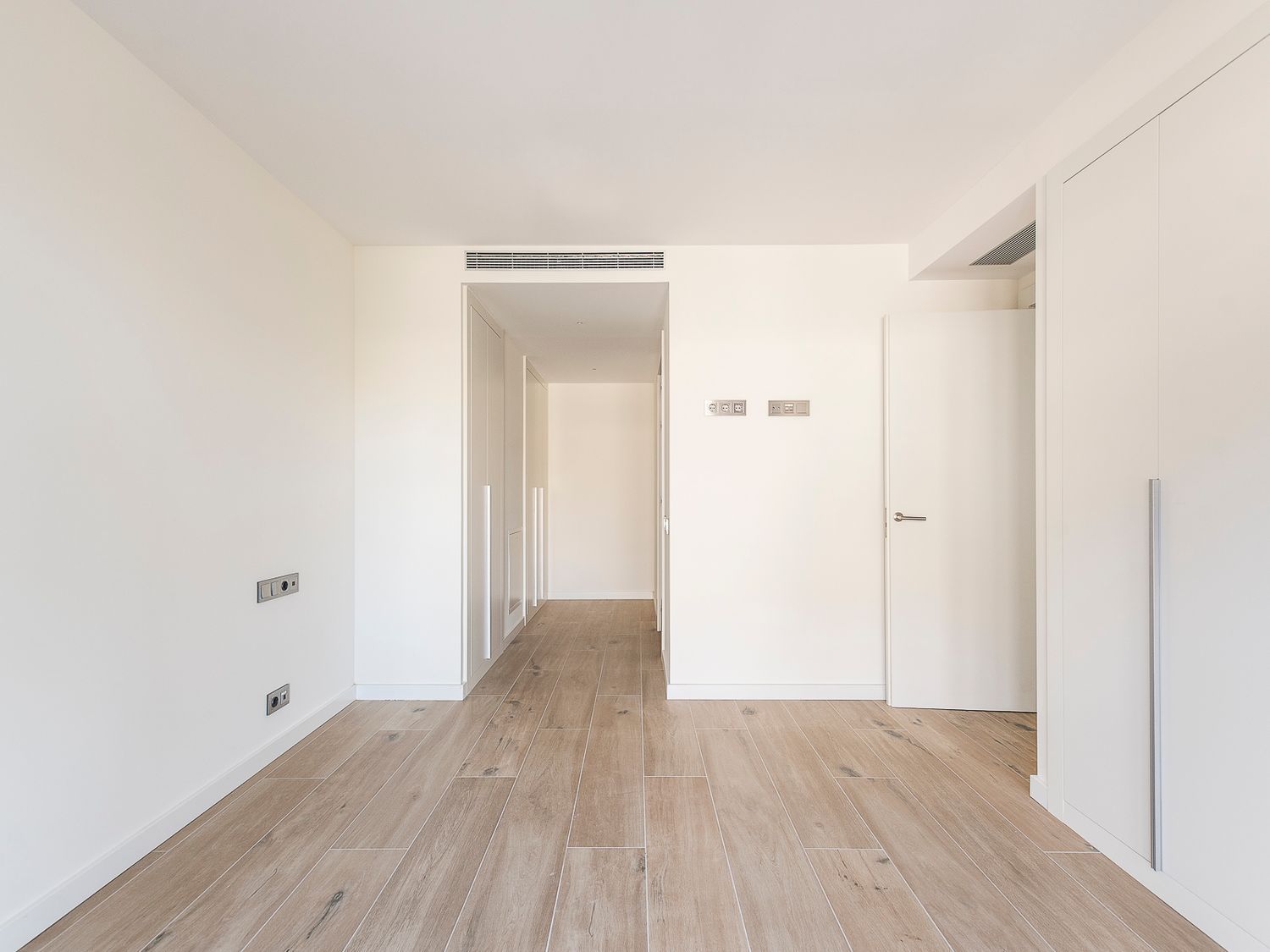 Dzīvoklis Esplugues de Llobregat, Barcelona, Spānijā 4 istabas, 162 m2 Nr. 194535