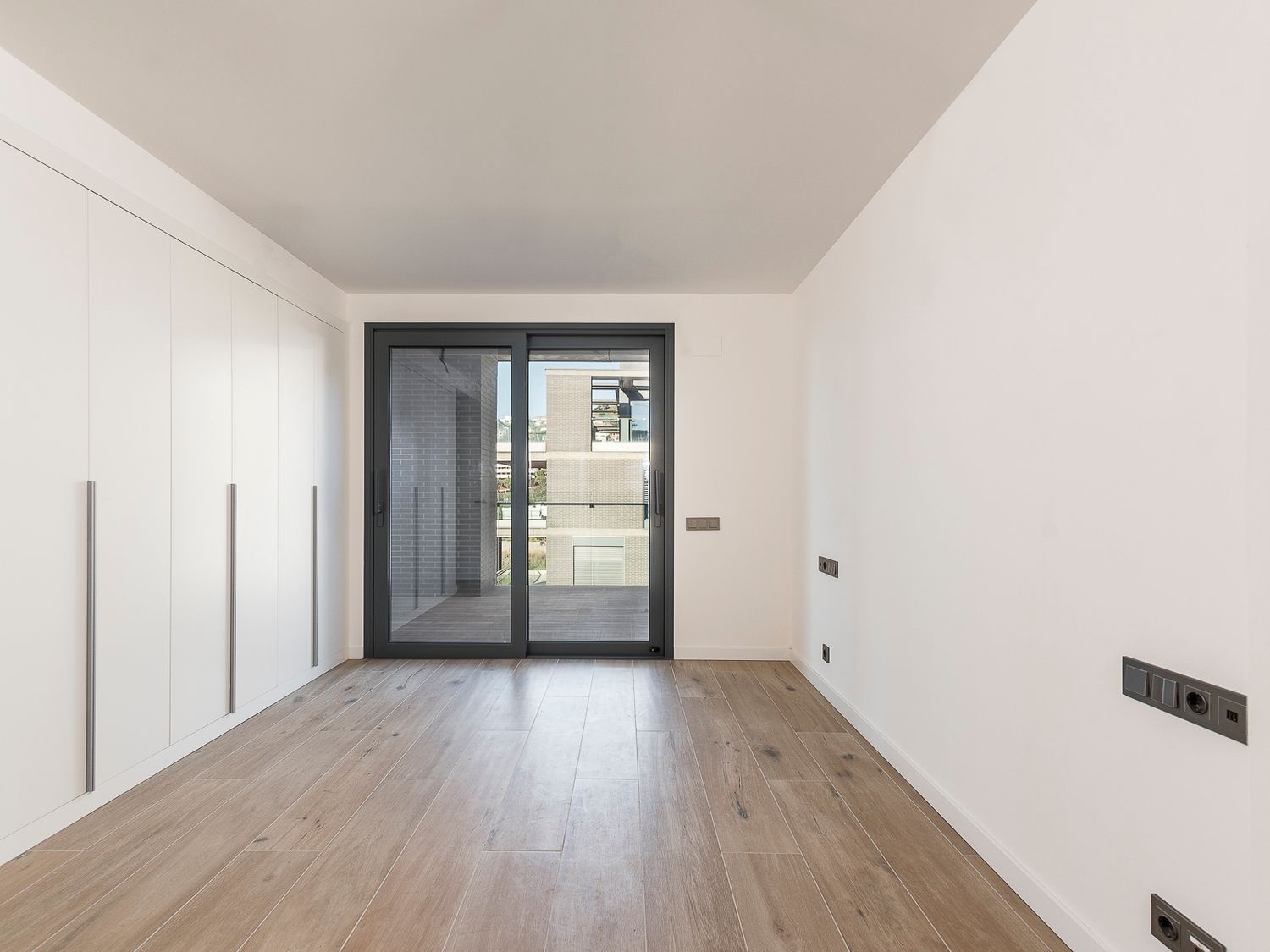 Dzīvoklis Esplugues de Llobregat, Barcelona, Spānijā 4 istabas, 162 m2 Nr. 194535