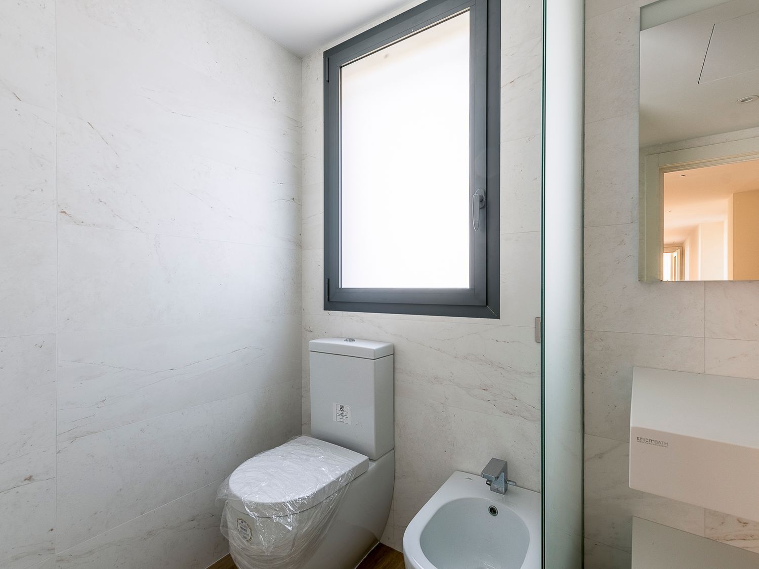 Dzīvoklis Esplugues de Llobregat, Barcelona, Spānijā 4 istabas, 162 m2 Nr. 194535