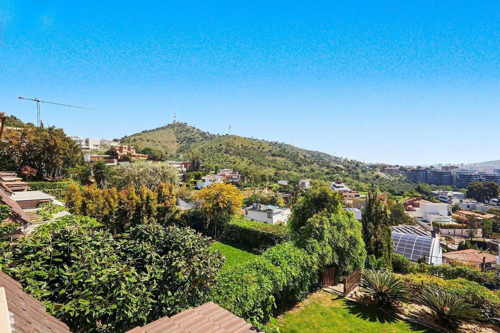 Dzīvoklis Esplugues de Llobregat, Barcelona, Spānijā 7 istabas, 489 m2 Nr. 194534