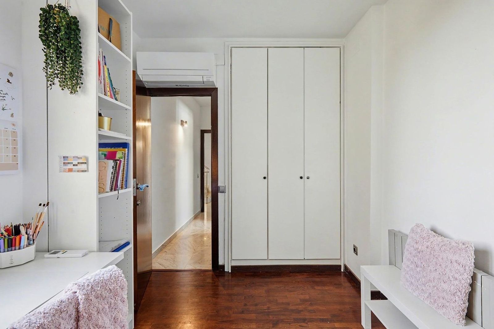 Dzīvoklis Esplugues de Llobregat, Barcelona, Spānijā 7 istabas, 489 m2 Nr. 194534