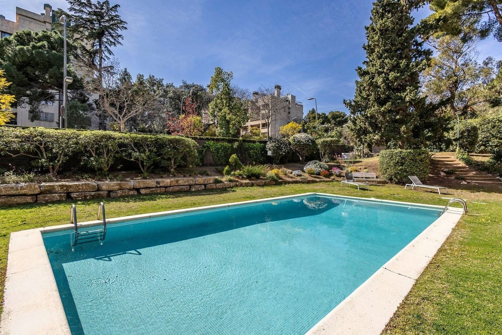 Dzīvoklis Barcelona, Spānijā 5 istabas, 245 m2 Nr. 194536