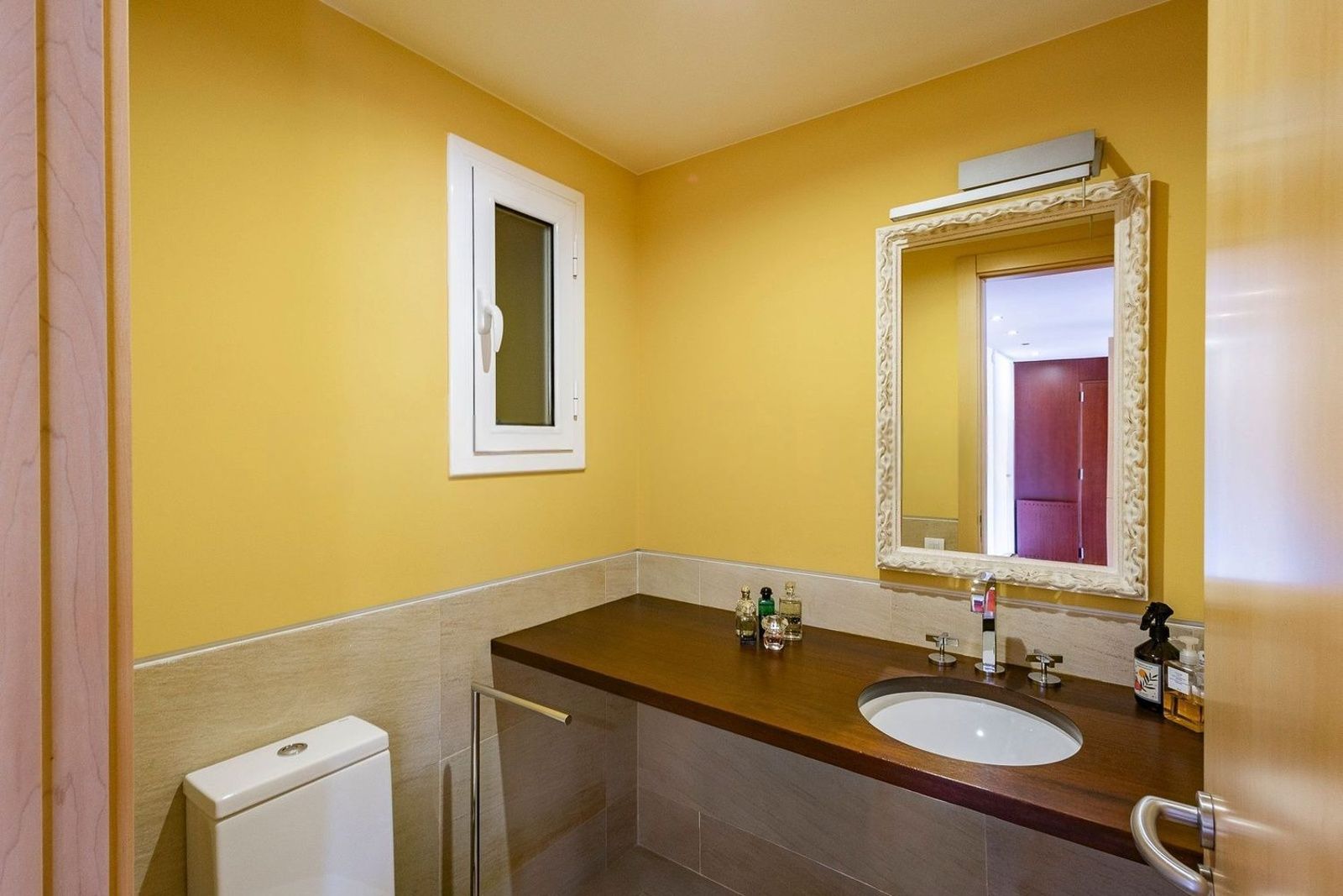Dzīvoklis Barcelona, Spānijā 5 istabas, 245 m2 Nr. 194536
