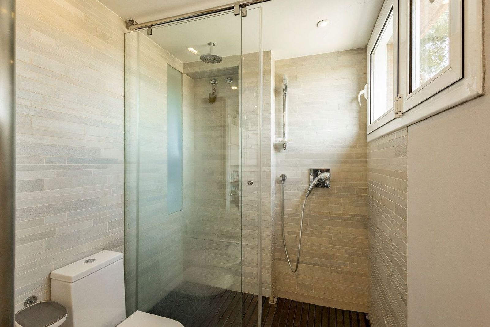 Dzīvoklis Barcelona, Spānijā 5 istabas, 245 m2 Nr. 194536
