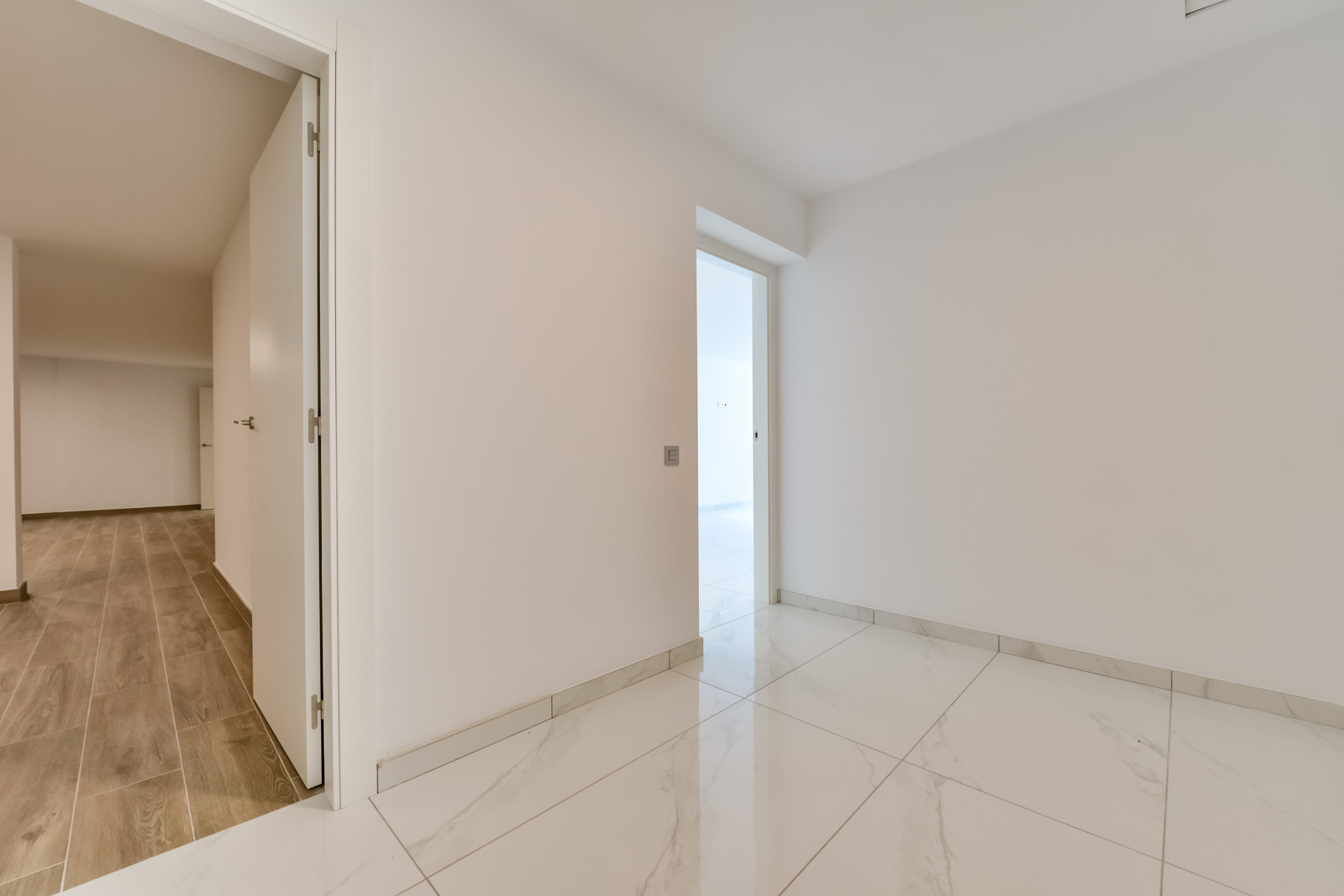 Villa a Finestrat, Alicante, Spagna 7 camere da letto, 636 mq. N° 168207