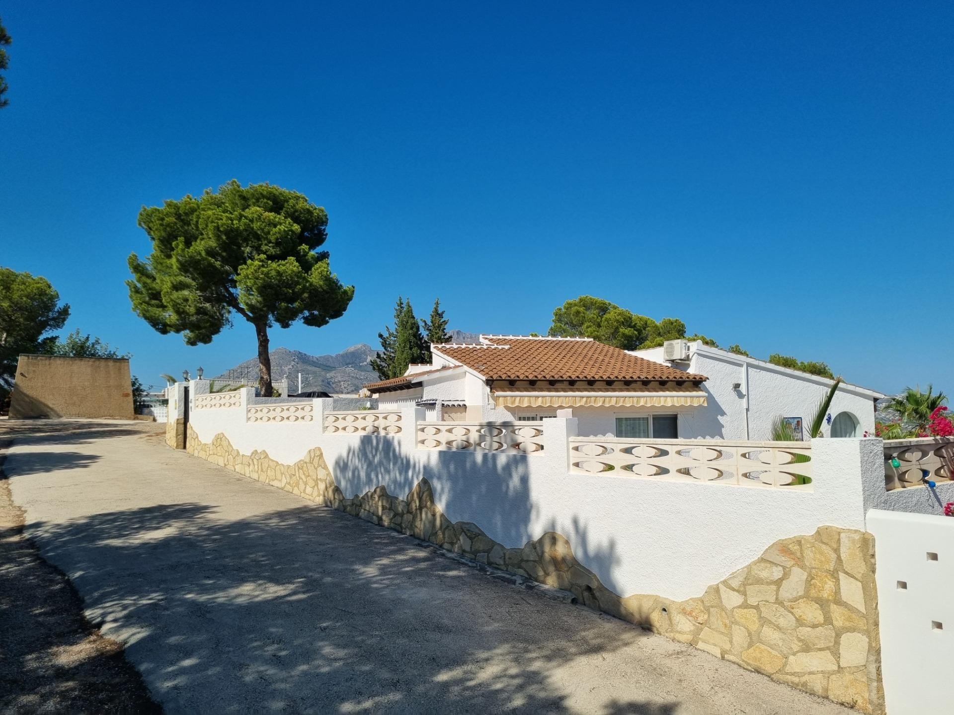 Huvila La Nucia, Alicante, Espanja 3 makuuhuonetta, 225 m2 No. 168876