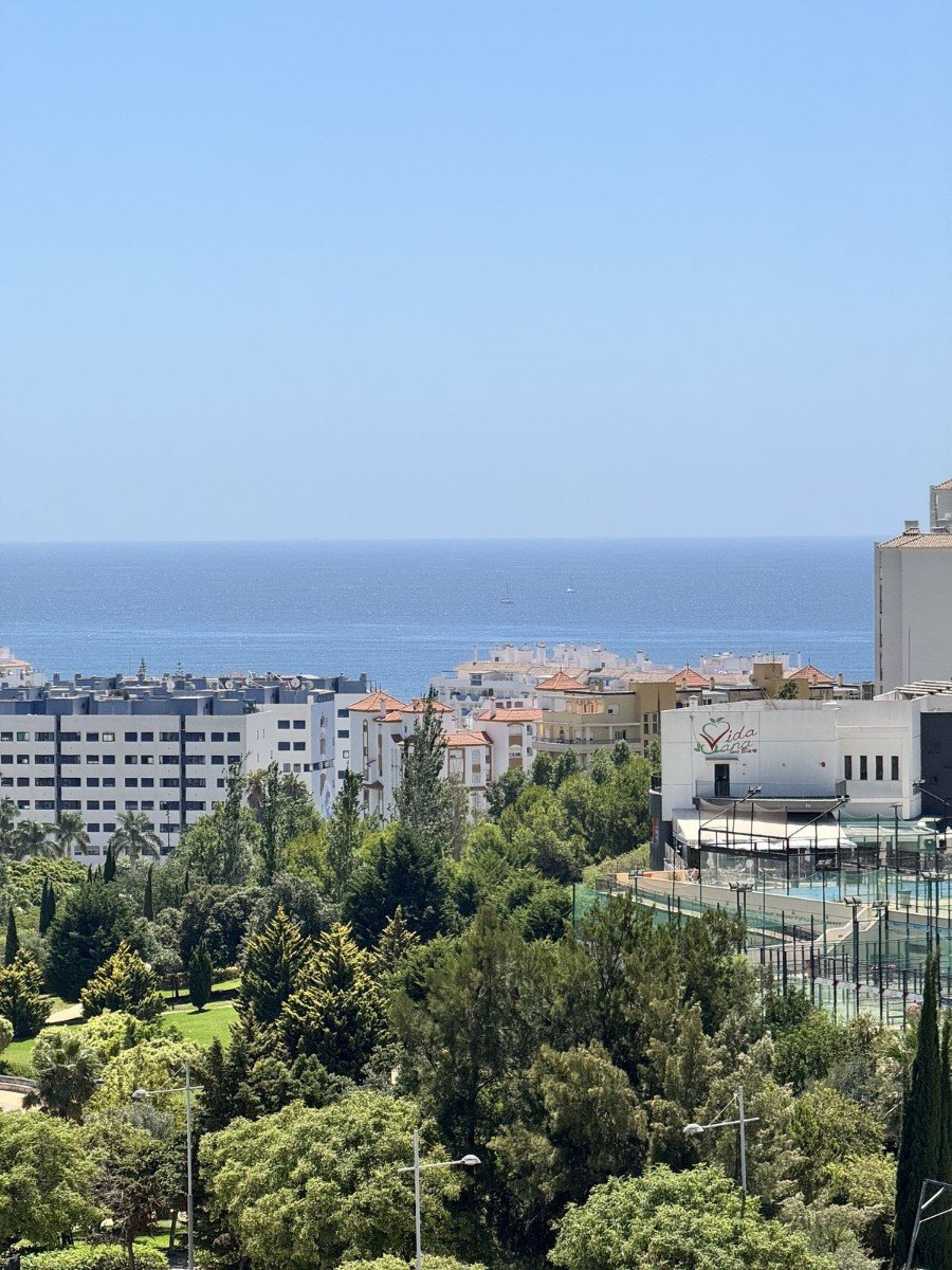 Lägenhet i Estepona, Malaga, Spanien 2 sovrum, 90 kvm. Nr. 180436