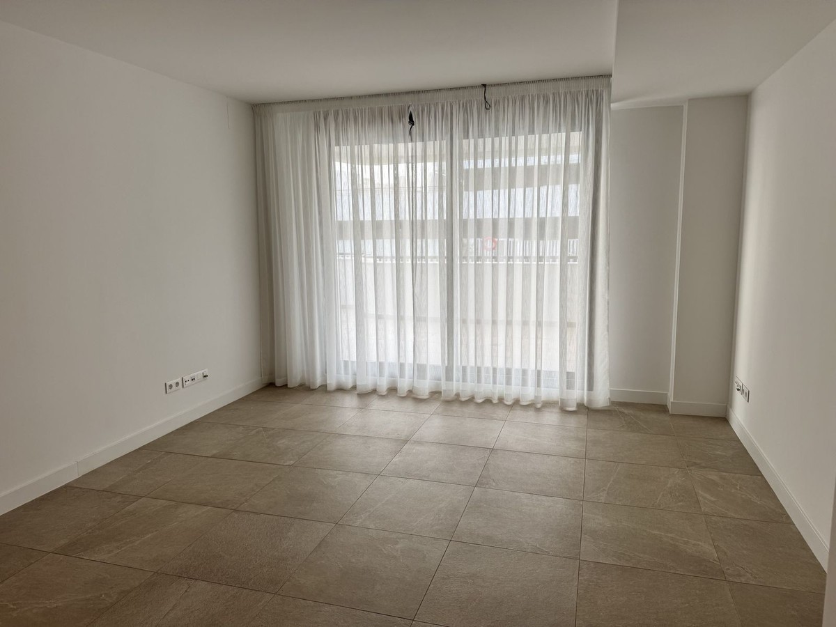 Lägenhet i Estepona, Malaga, Spanien 2 sovrum, 90 kvm. Nr. 180436