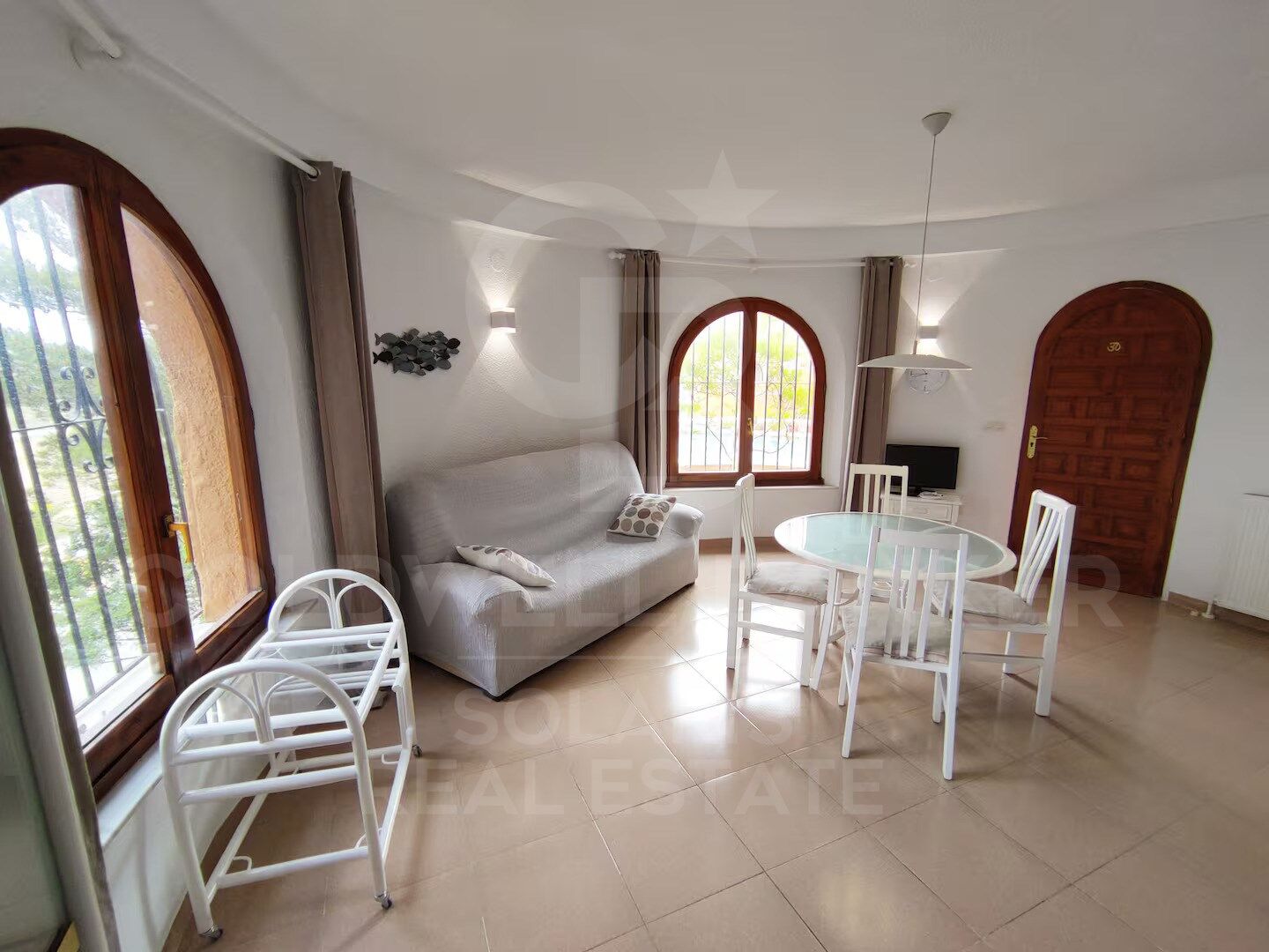 Tvåvåningslägenhet i Benitachell, Alicante, Spanien 4 sovrum, 220 kvm. Nr. 157401