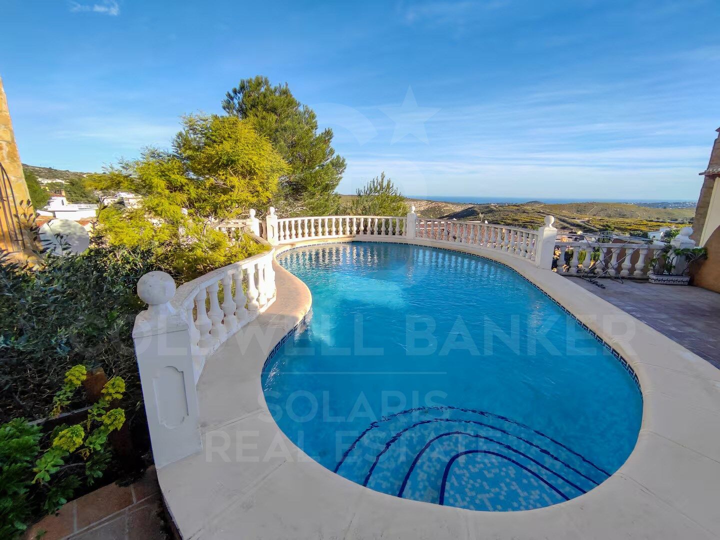 Tvåvåningslägenhet i Benitachell, Alicante, Spanien 4 sovrum, 220 kvm. Nr. 157401