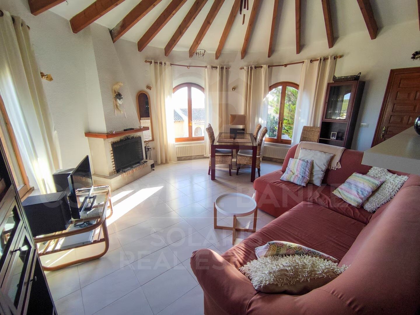 Tvåvåningslägenhet i Benitachell, Alicante, Spanien 4 sovrum, 220 kvm. Nr. 157401