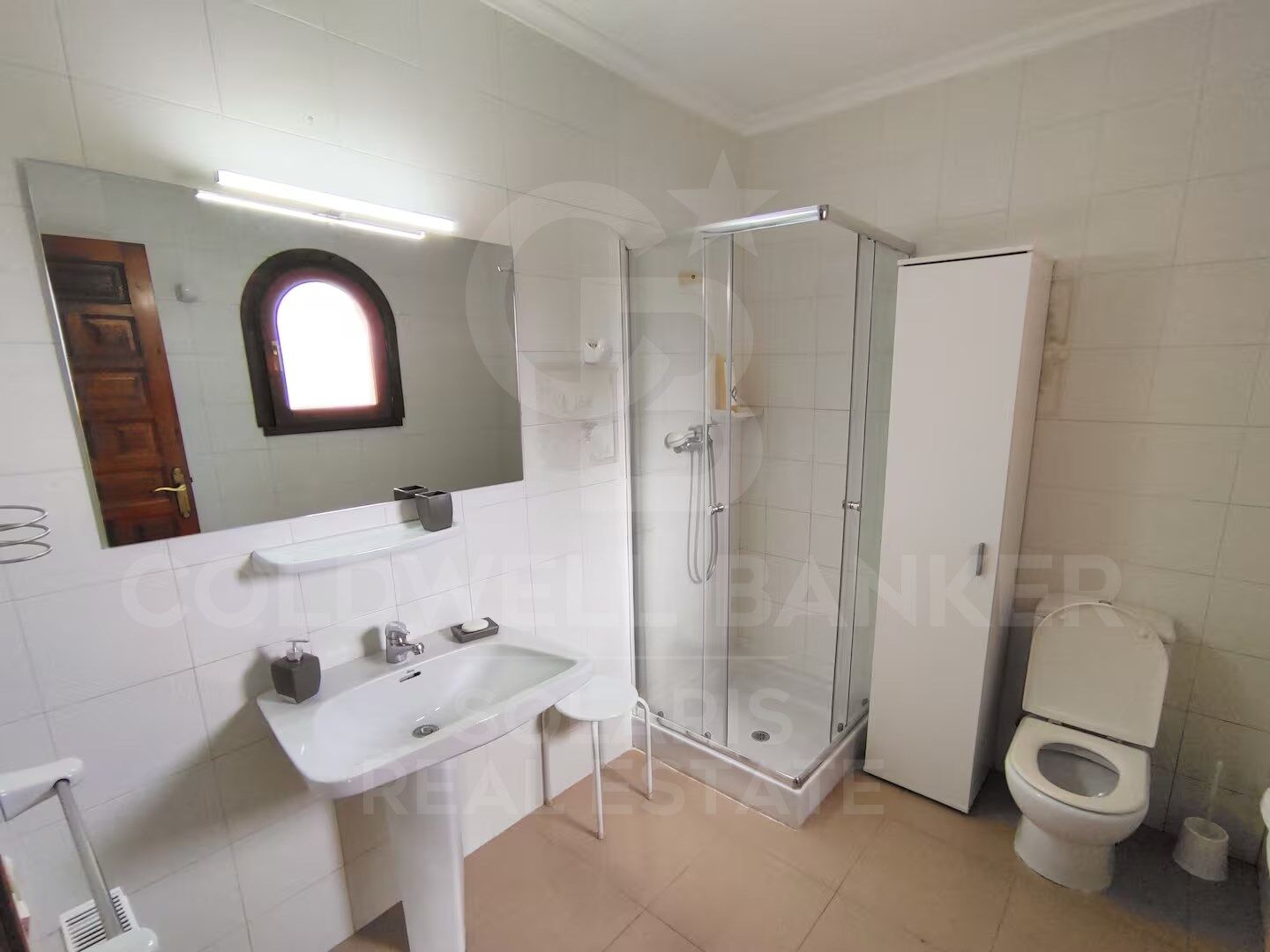 Tvåvåningslägenhet i Benitachell, Alicante, Spanien 4 sovrum, 220 kvm. Nr. 157401
