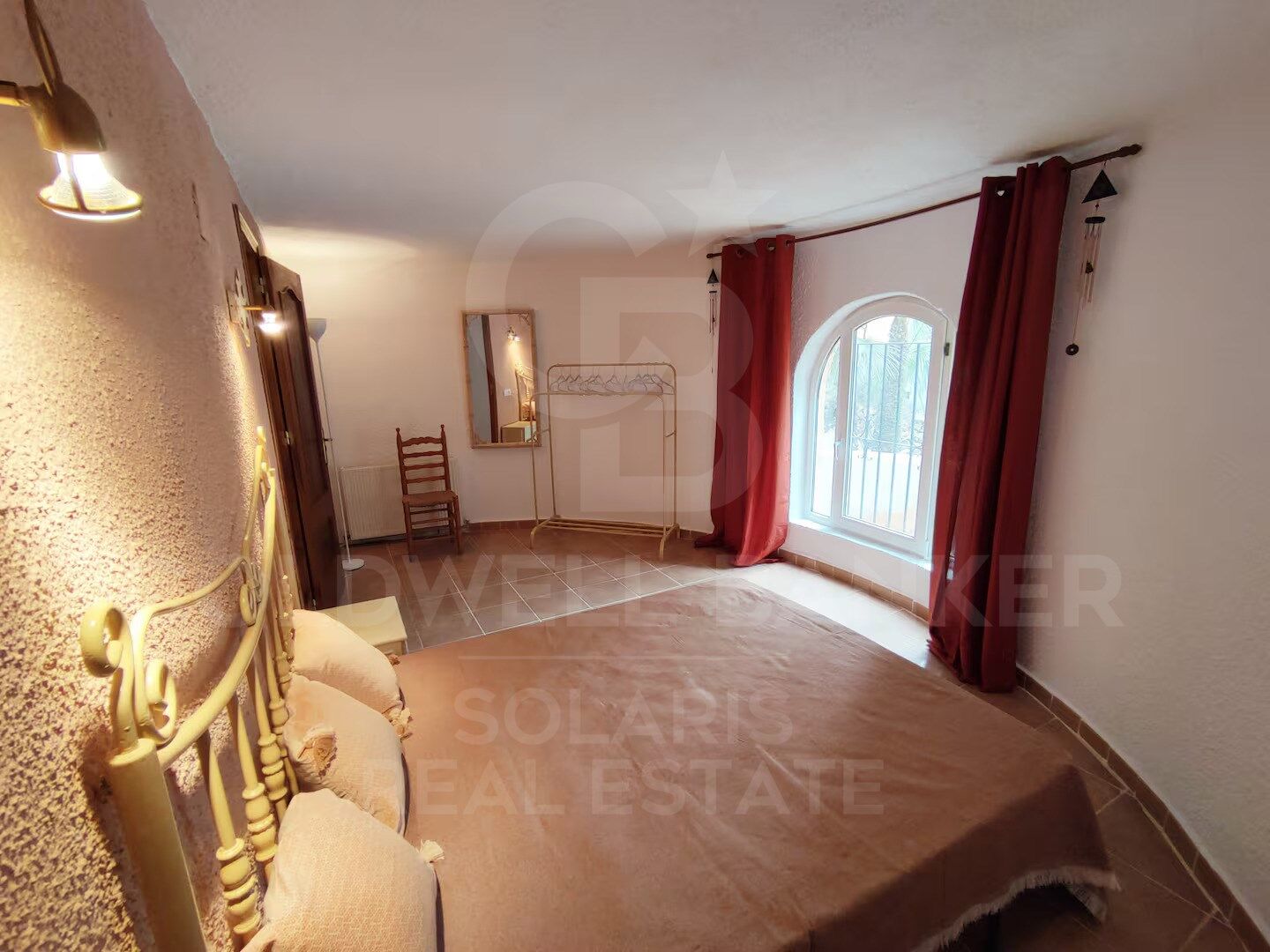 Tvåvåningslägenhet i Benitachell, Alicante, Spanien 4 sovrum, 220 kvm. Nr. 157401