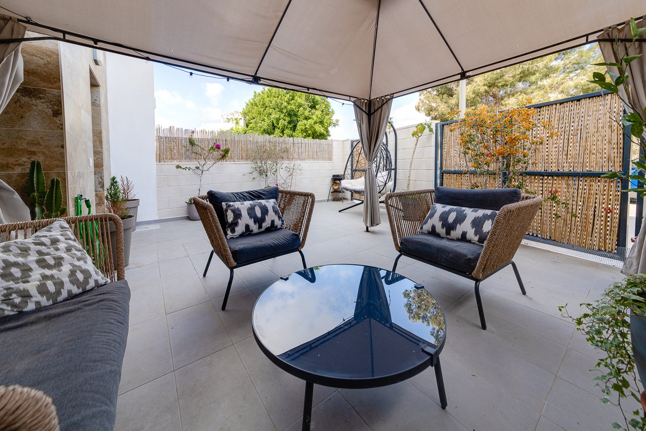 Townhouse in Villamartin, Alicante, Spain 3 bedrooms, 134 sq.m. No. 189879