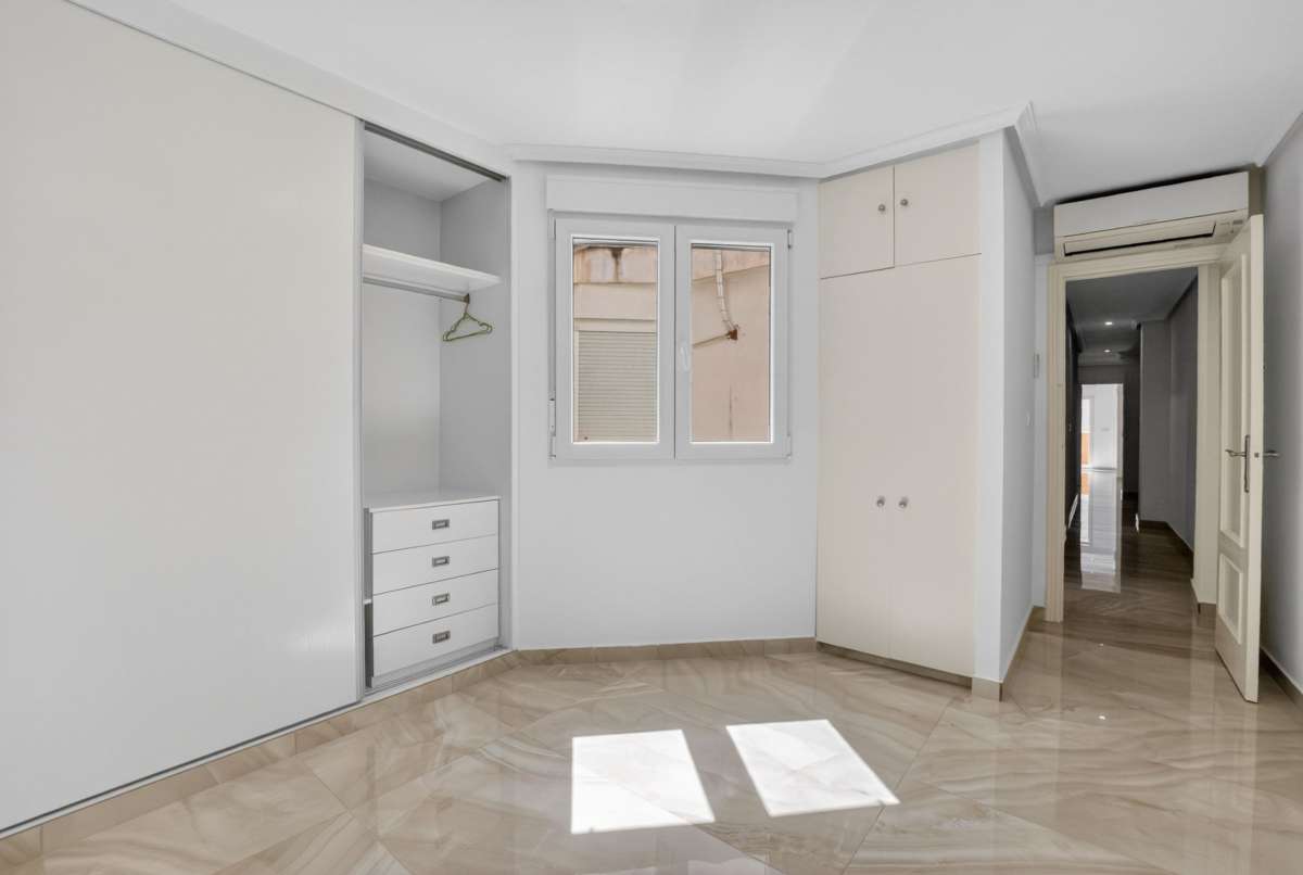 Appartamento a Torrevieja, Alicante, Spagna 2 camere da letto, 74 mq. N° 189876
