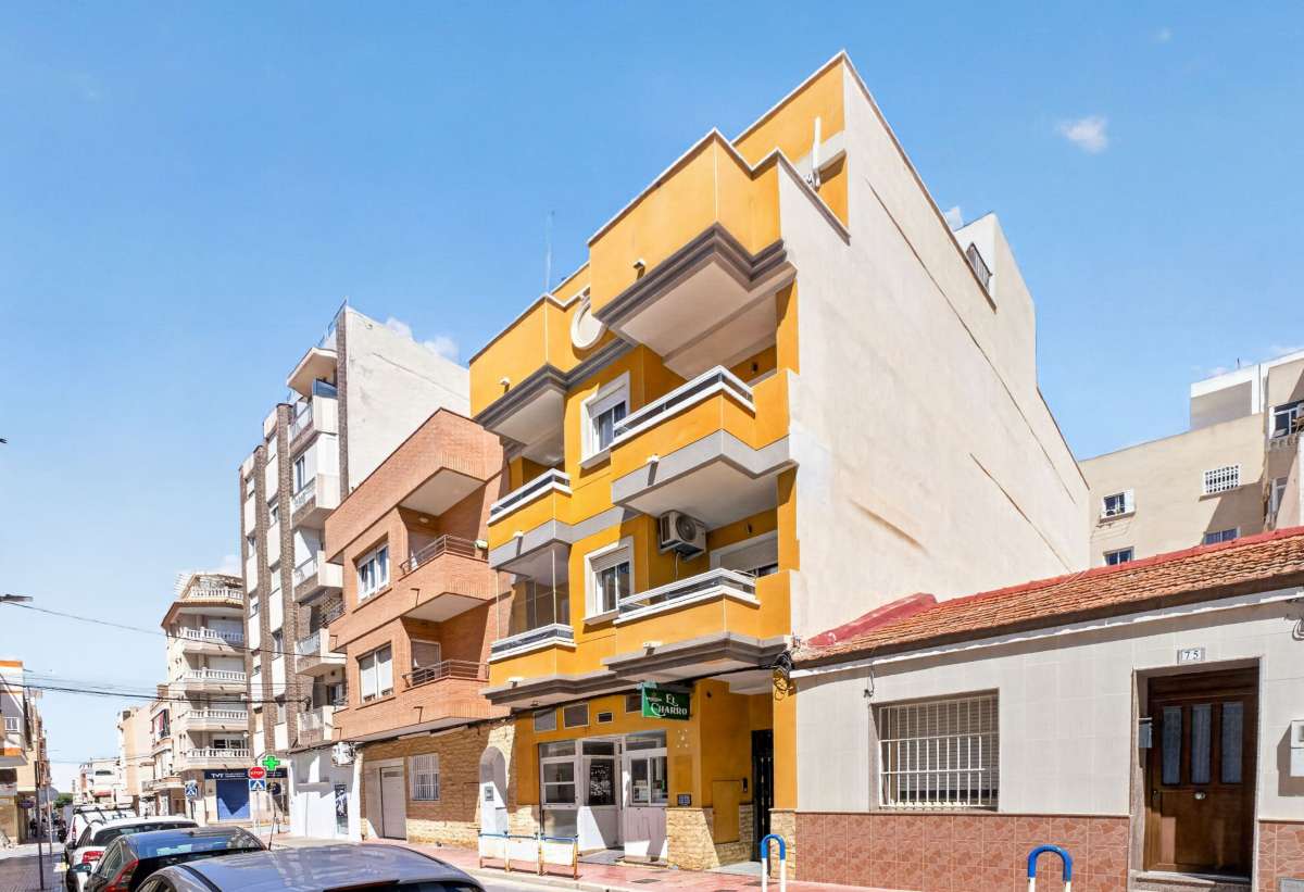 Appartamento a Torrevieja, Alicante, Spagna 2 camere da letto, 74 mq. N° 189876