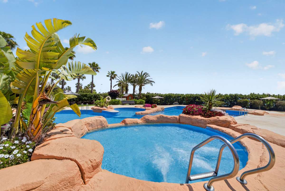 Apartamento en Cabo Roig, Alicante, España 2 dormitorios, 76 m2 No. 189877