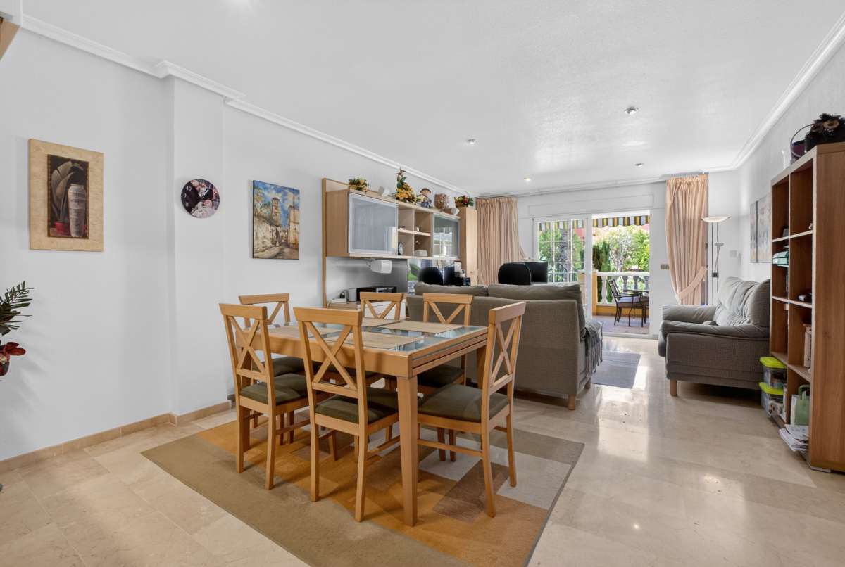 Apartamento en Cabo Roig, Alicante, España 2 dormitorios, 76 m2 No. 189877