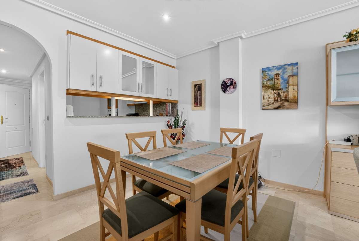 Apartamento en Cabo Roig, Alicante, España 2 dormitorios, 76 m2 No. 189877