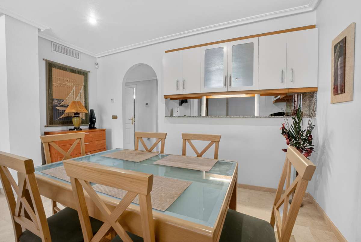 Apartamento en Cabo Roig, Alicante, España 2 dormitorios, 76 m2 No. 189877