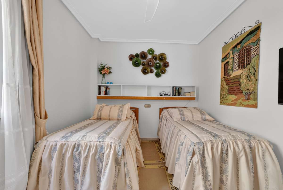 Apartamento en Cabo Roig, Alicante, España 2 dormitorios, 76 m2 No. 189877