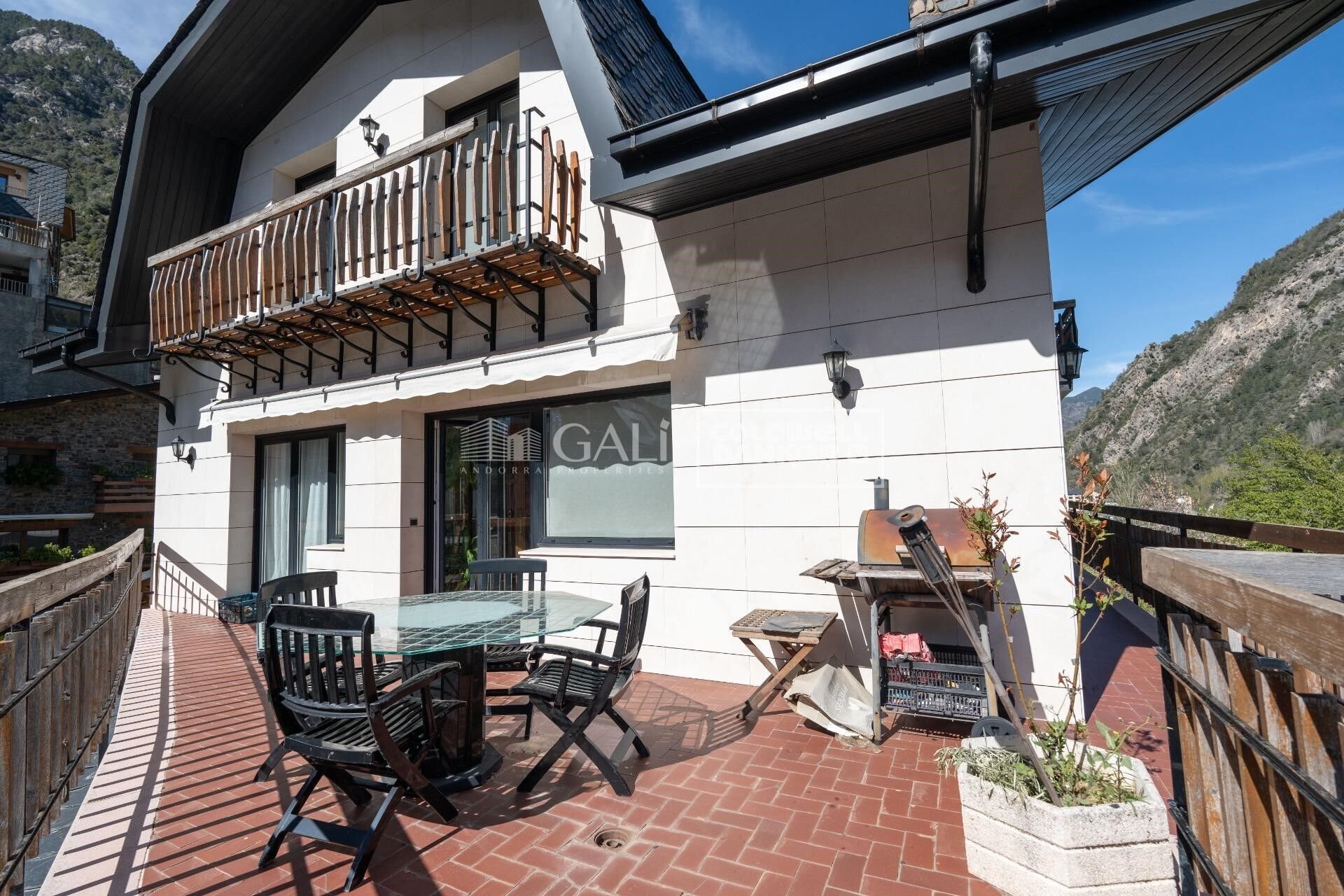 Villa Principado De Andorra (Ninguna Poblacion Tiene C.P.), Lleida, Spānijā 7 istabas, 652 m2 Nr. 160152